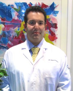 Dr. Denis Bernardi Bichuetti, neurologista